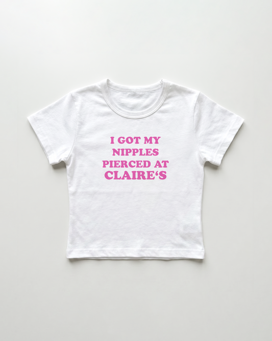 I got my nipples pierced at claire's cropped Baby Tee Weiss | Lolita Sinz