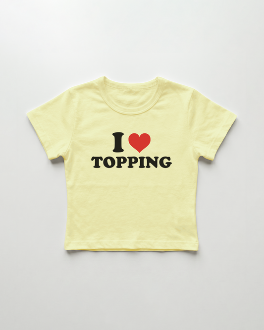 I love topping cropped Baby Tee Gelb | Lolita Sinz