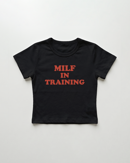 milf in training cropped Baby Tee Schwarz | Lolita Sinz