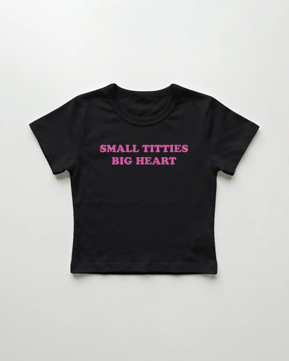 small titties big heart cropped Baby Tee Schwarz | Lolita Sinz