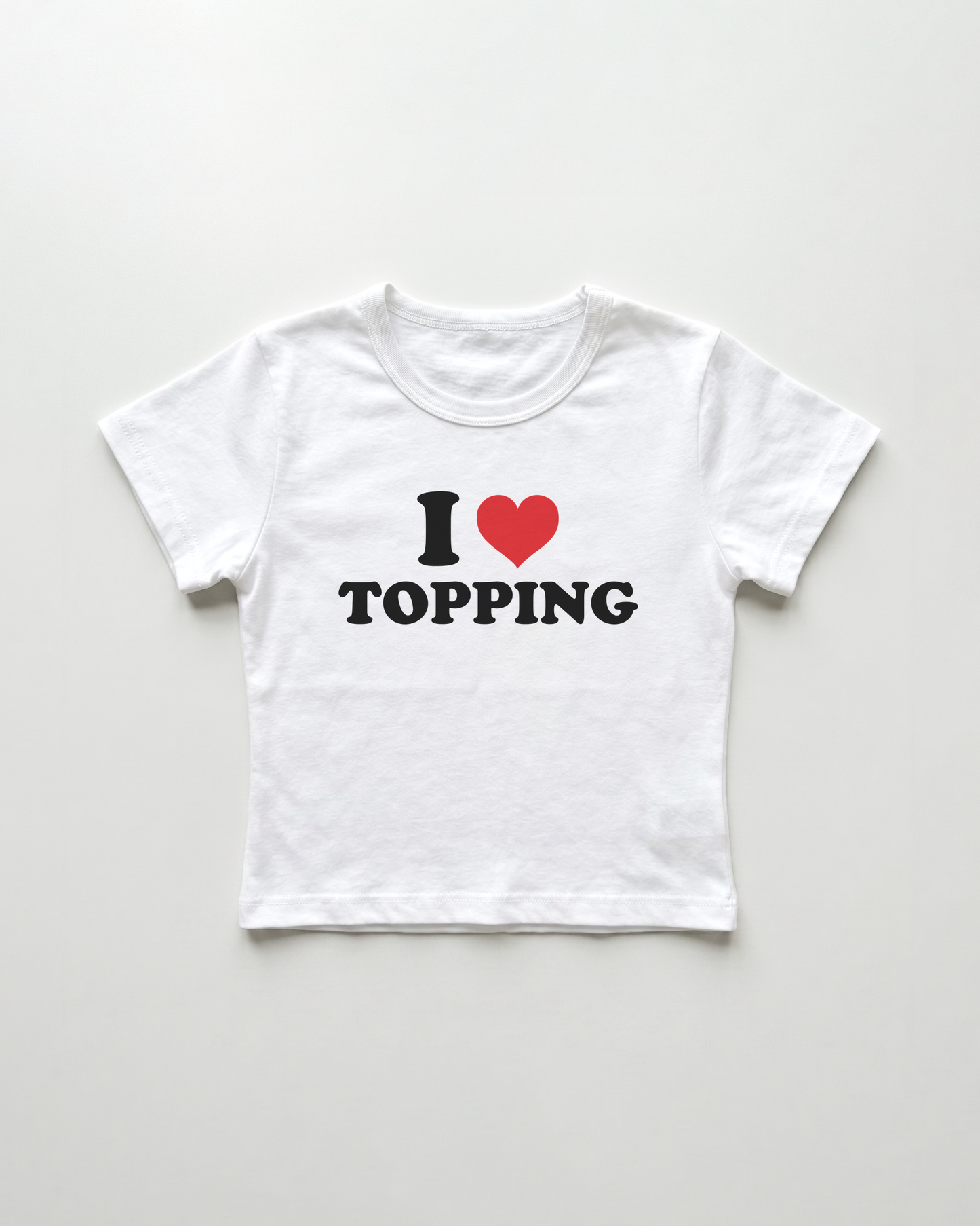 I love topping cropped Baby Tee Weiss | Lolita Sinz