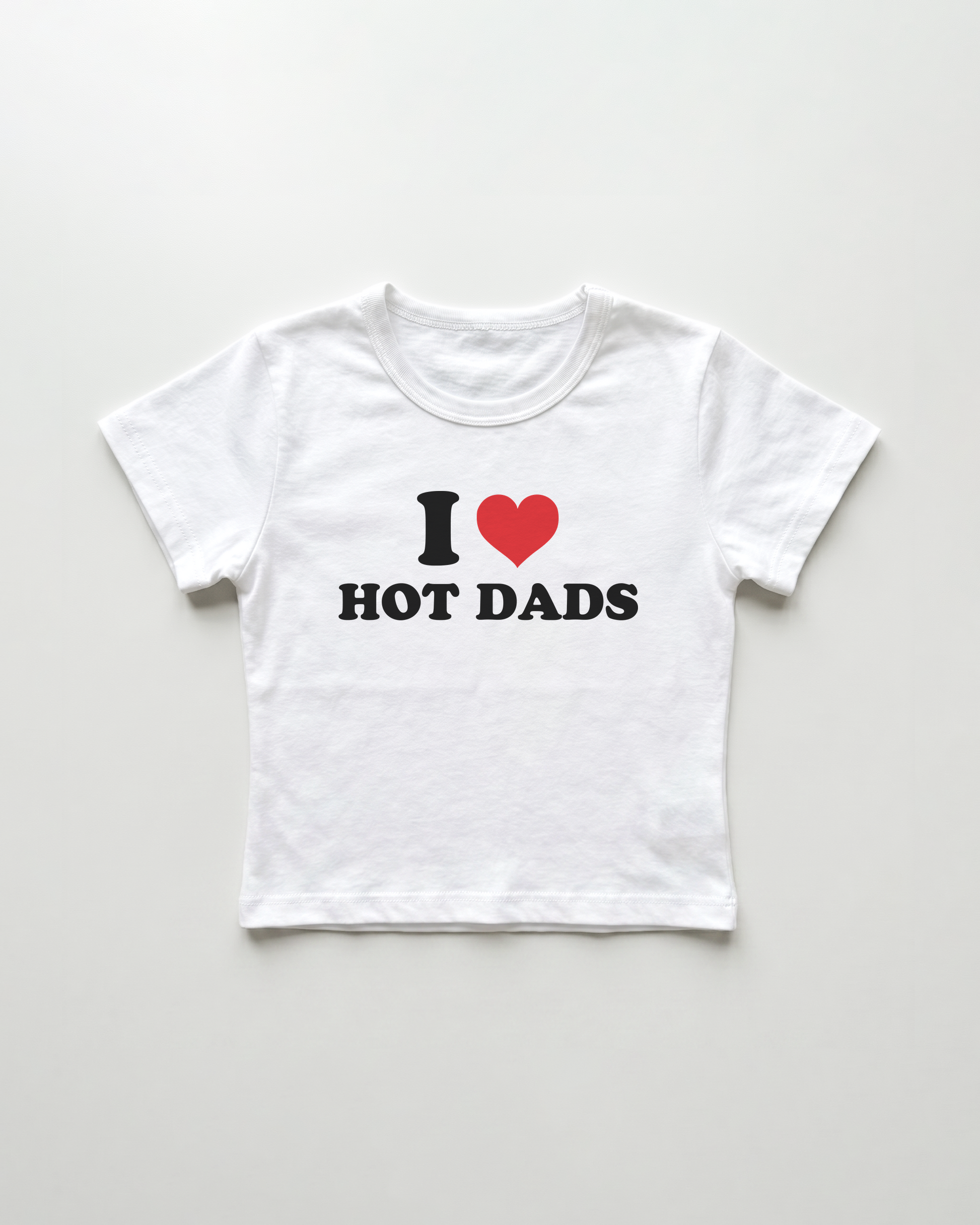 I love hot dads cropped Baby Tee Weiss | Lolita Sinz