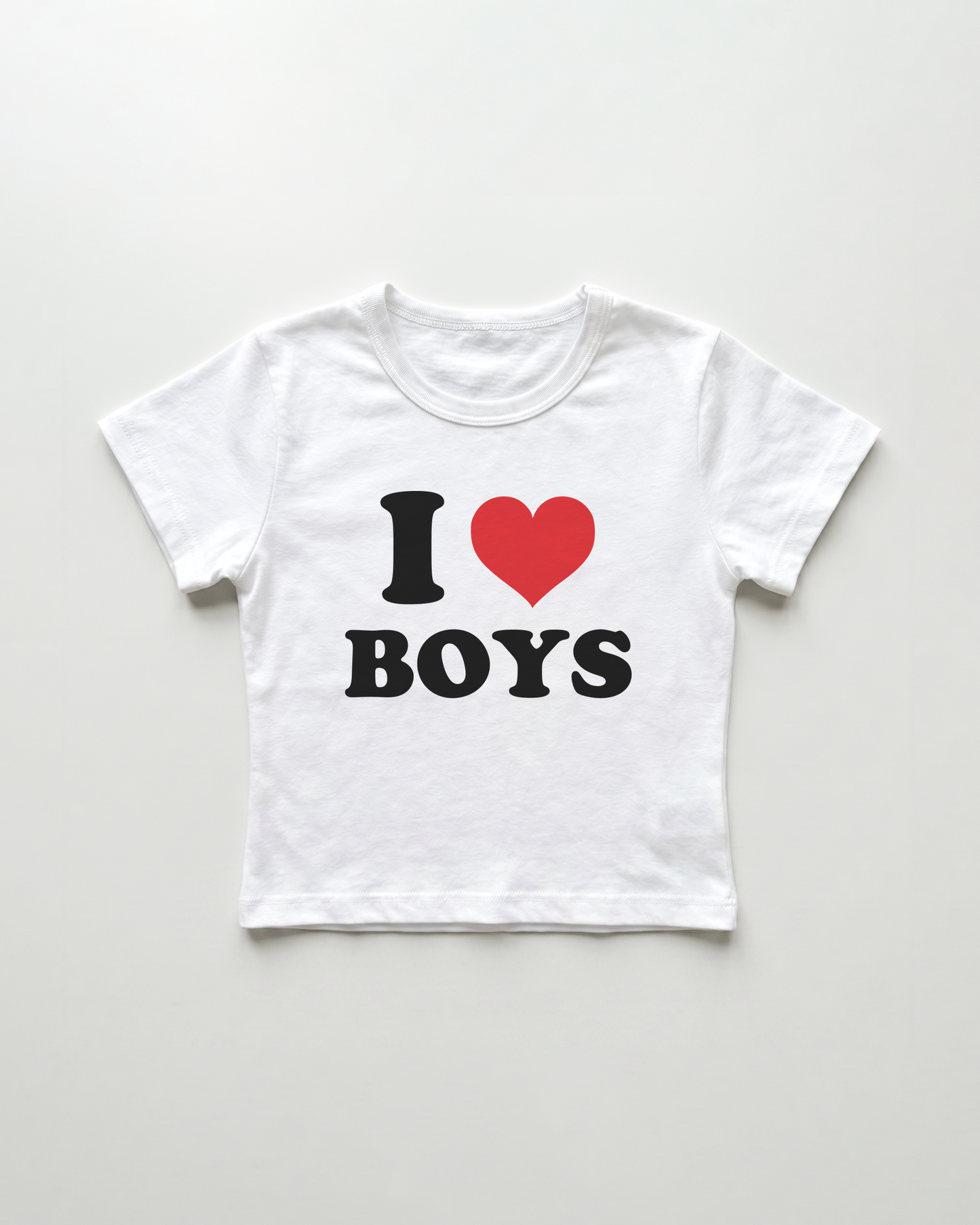I love boys cropped Baby Tee Weiss | Lolita Sinz