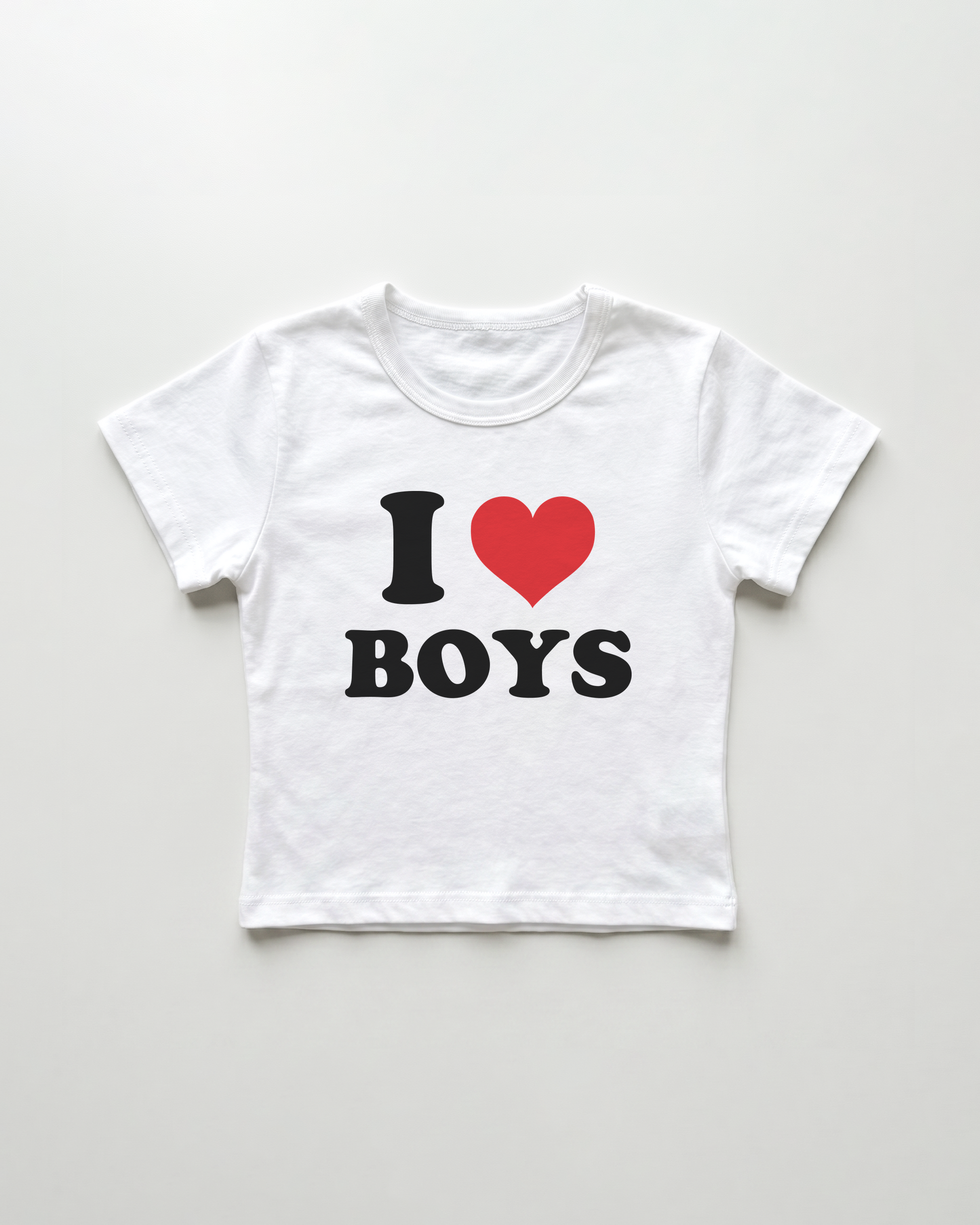I love boys cropped Baby Tee Weiss | Lolita Sinz