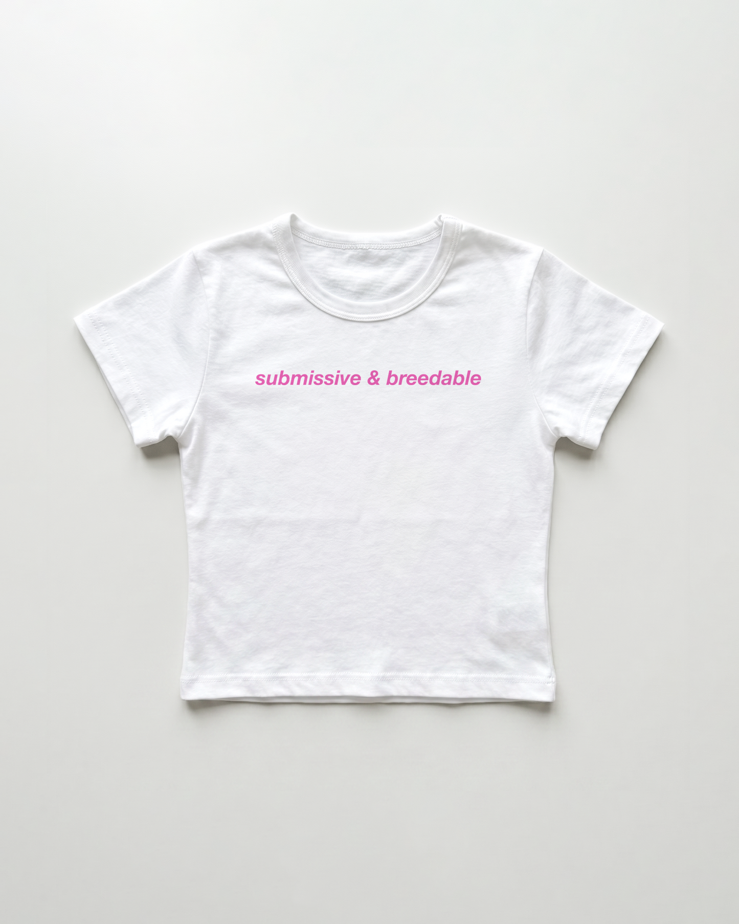 submissive & breedable cropped Baby Tee Weiss | Lolita Sinz