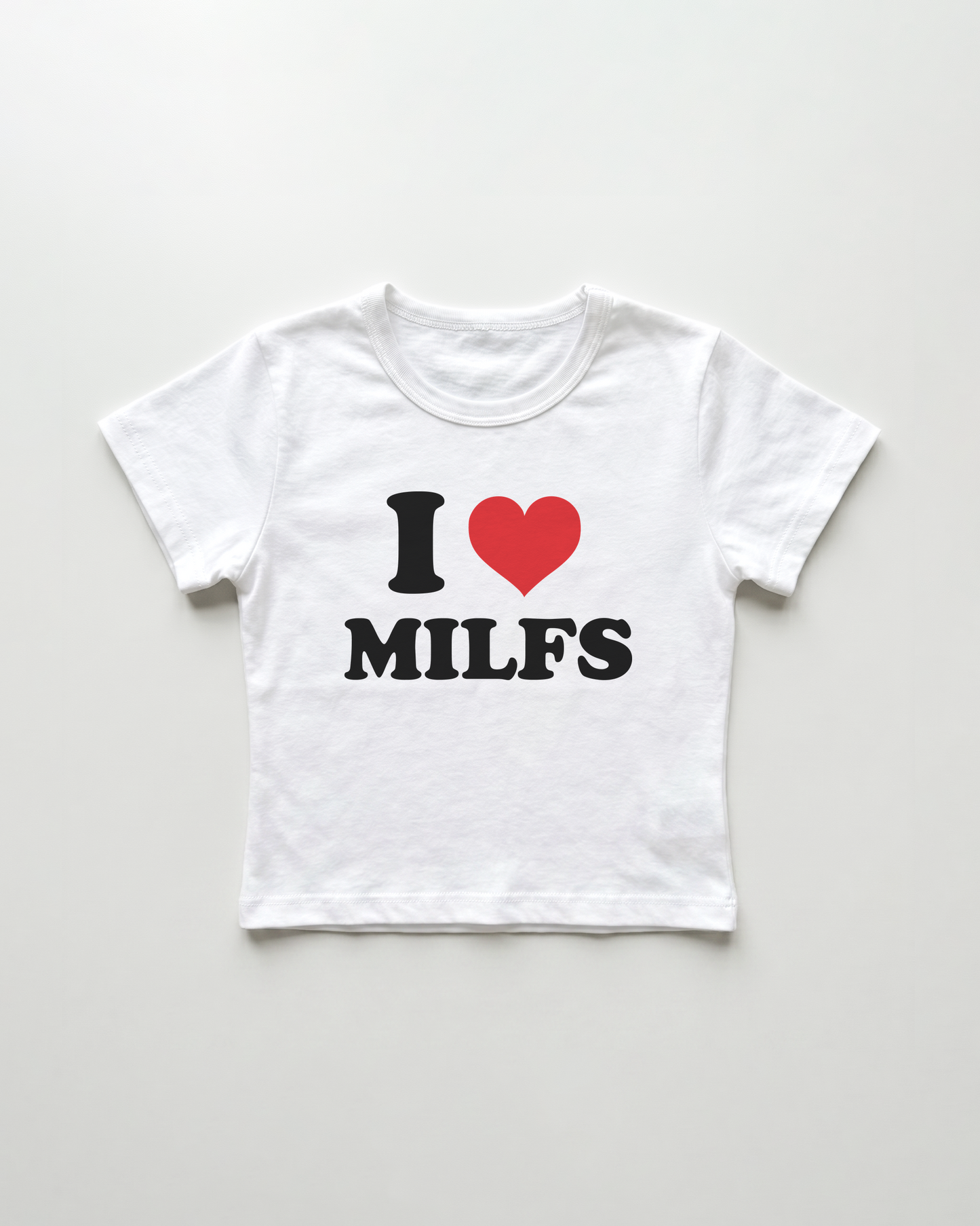 I love milfs cropped Baby Tee Weiss | Lolita Sinz