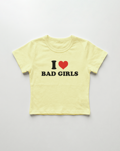 I love bad girls cropped Baby Tee Gelb | Lolita Sinz