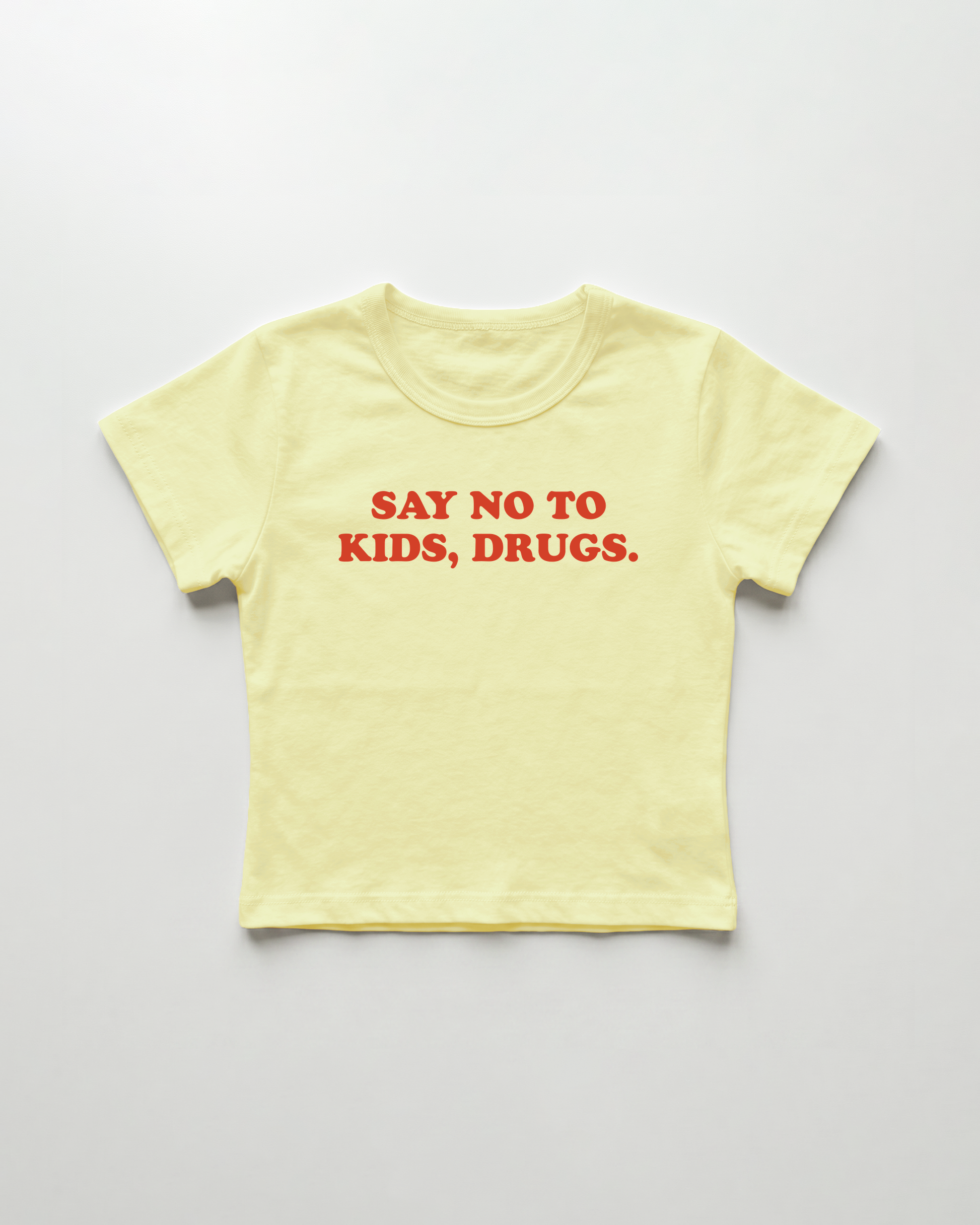 say no to kids, drugs. cropped Baby Tee Gelb | Lolita Sinz