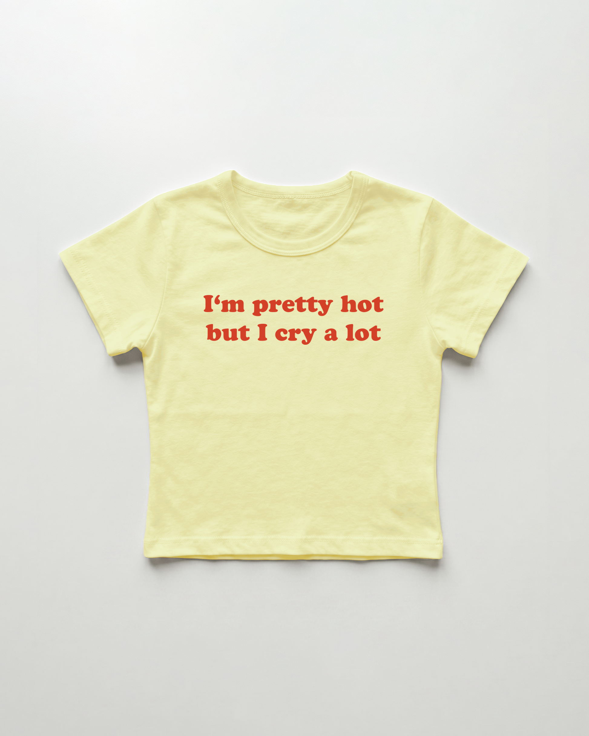 I'm pretty hot but I cry a lot cropped Baby Tee Gelb | Lolita Sinz