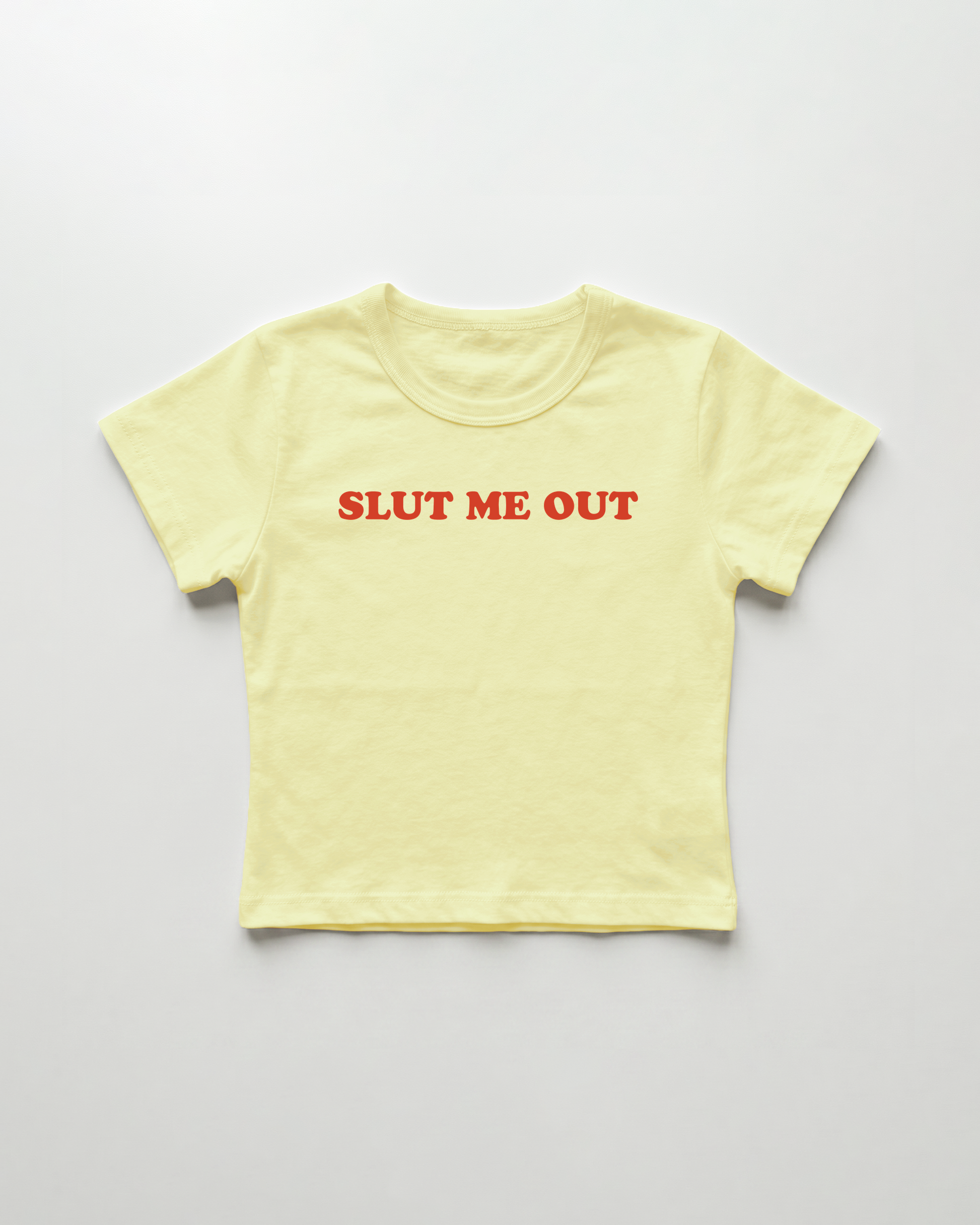 slut me out cropped Baby Tee Gelb | Lolita Sinz