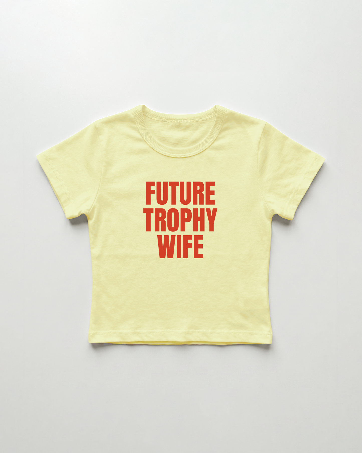 future trophy wife cropped Baby Tee Gelb | Lolita Sinz