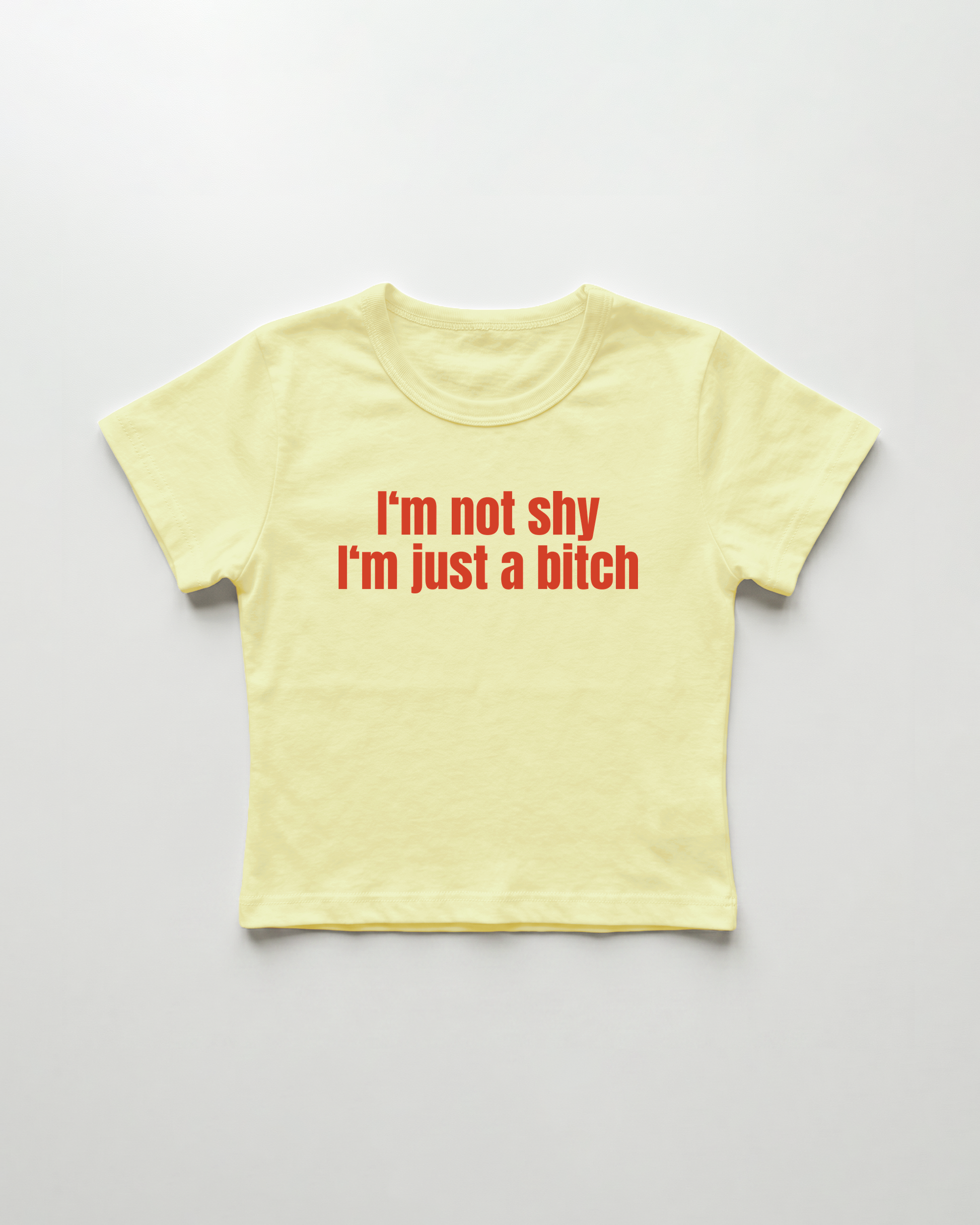 I'm not shy I'm just a bitch cropped Baby Tee Gelb | Lolita Sinz