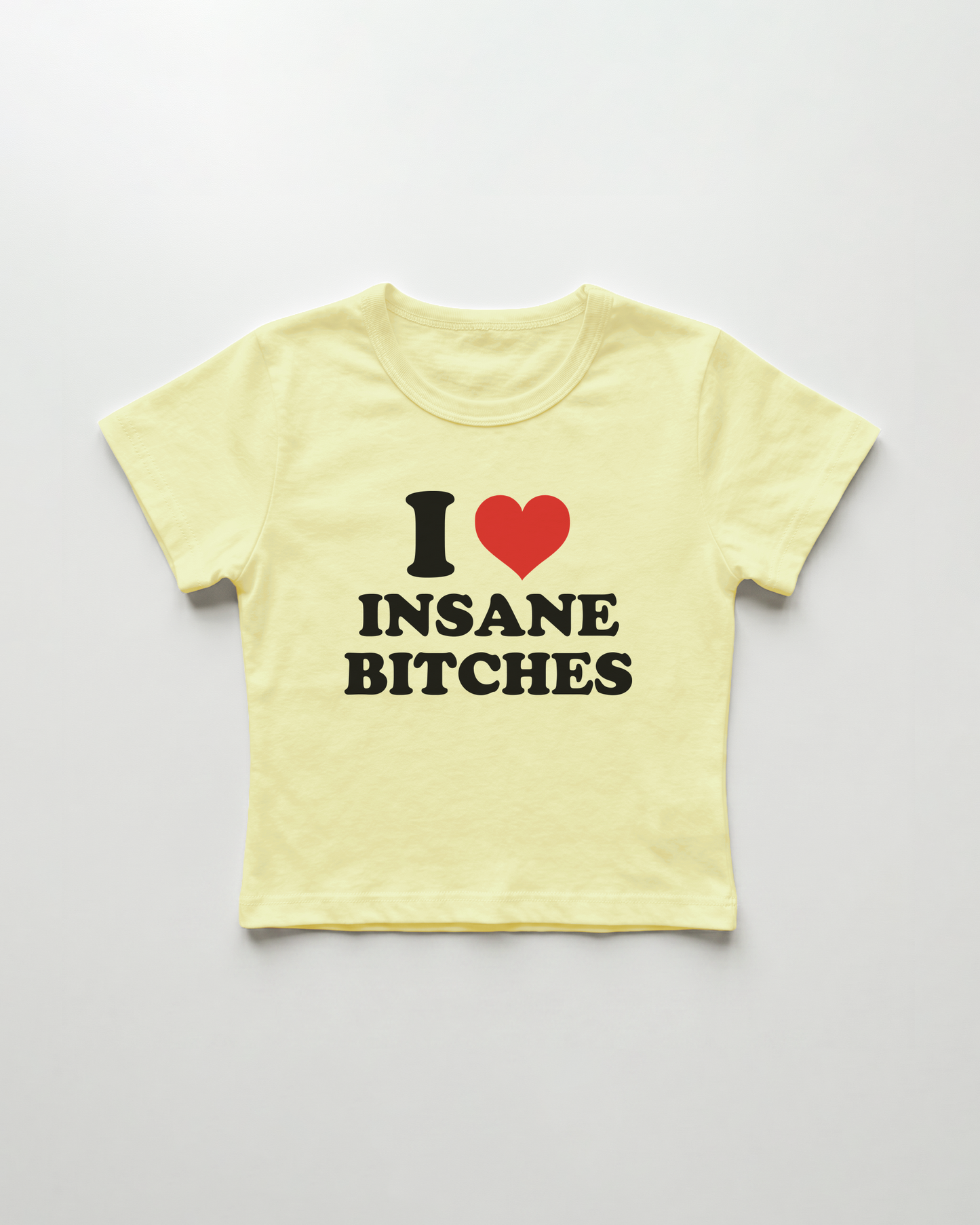 I love insane bitches cropped Baby Tee Gelb | Lolita Sinz