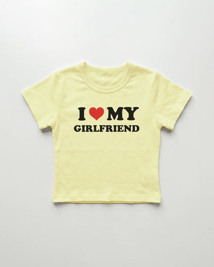 I love my girlfriend cropped Baby Tee Gelb | Lolita Sinz