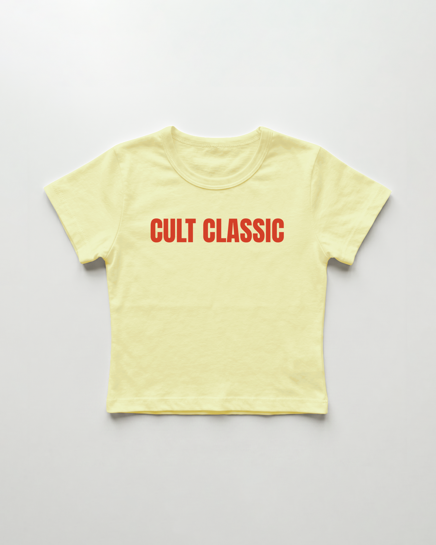 cult classic cropped Baby Tee Gelb | Lolita Sinz