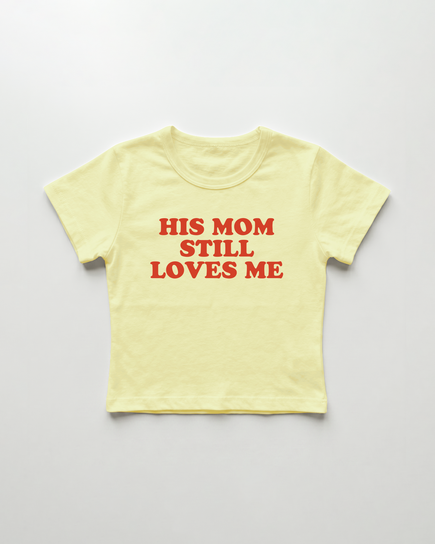 his mom still loves me cropped Baby Tee Gelb | Lolita Sinz