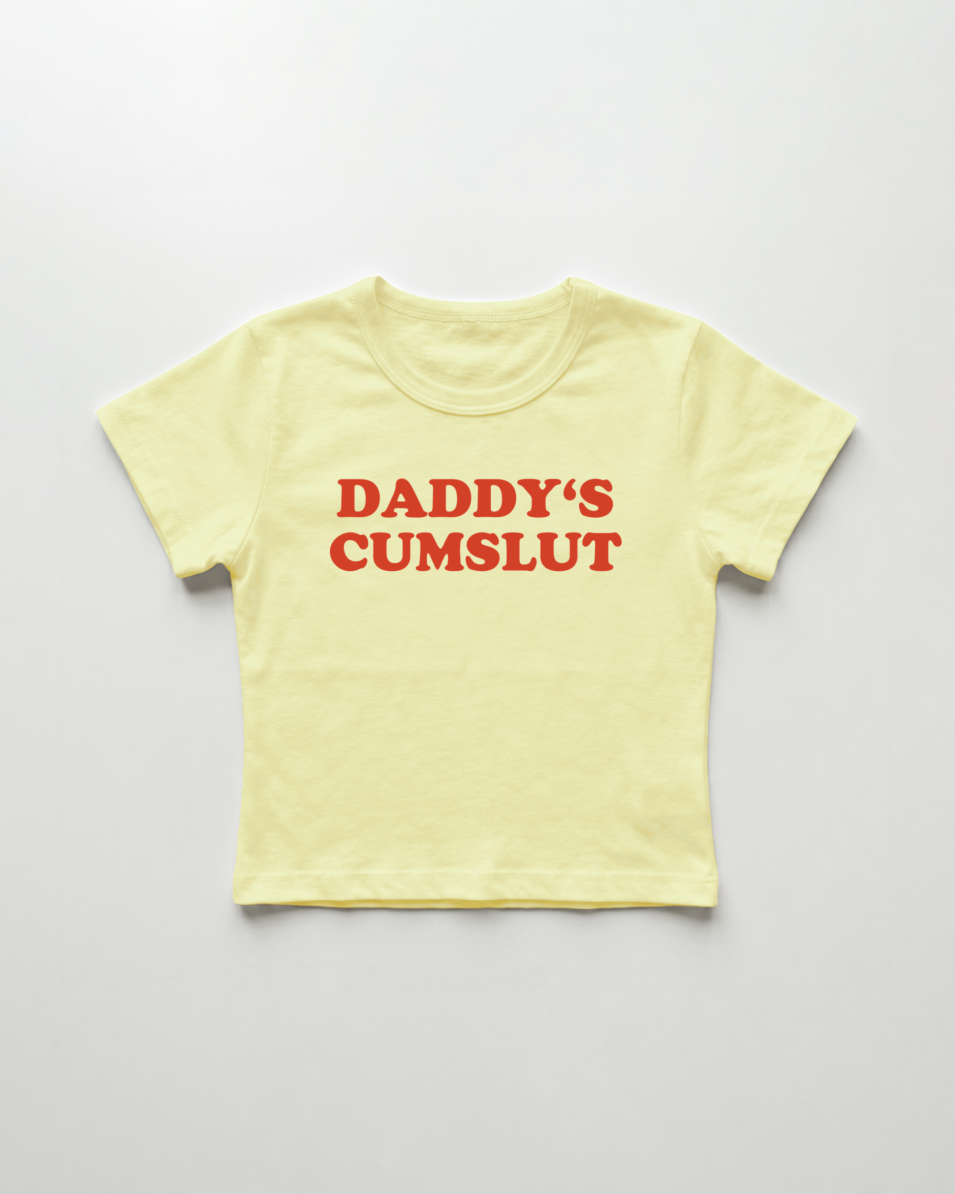 daddy's cumslut cropped Baby Tee Gelb | Lolita Sinz