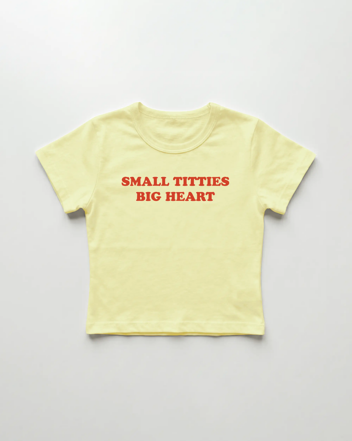 small titties big heart cropped Baby Tee Gelb | Lolita Sinz