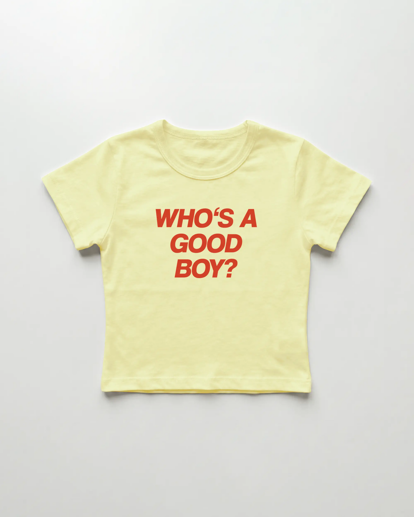 who's a good boy cropped Baby Tee Gelb | Lolita Sinz